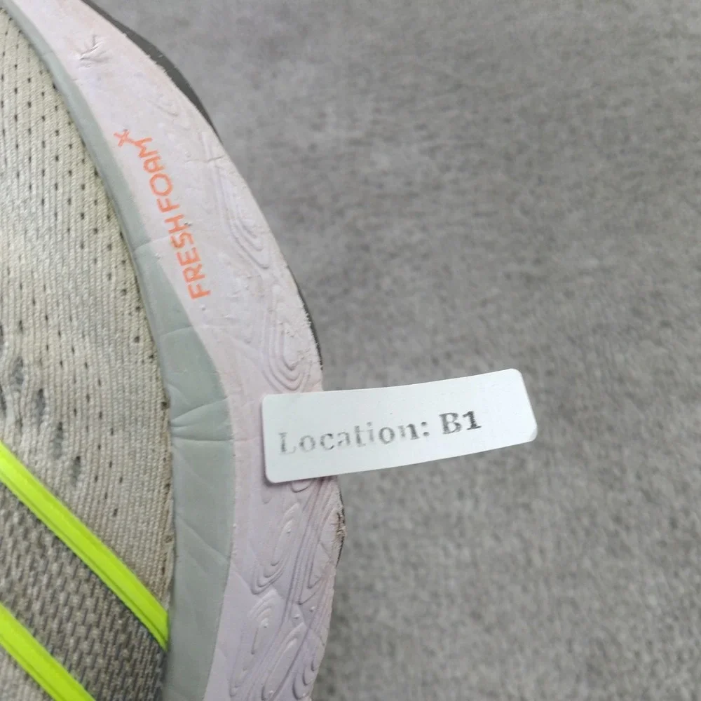 New Balance Fresh Foam 880 Womens Size 6.5 Running Shoes Gray W880F14